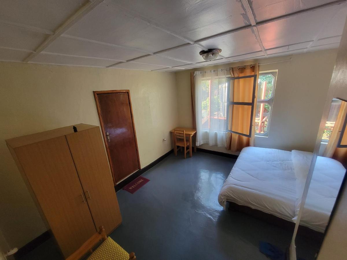 Maddy'S Kitchen And Accomodation Gisenyi ภายนอก รูปภาพ
