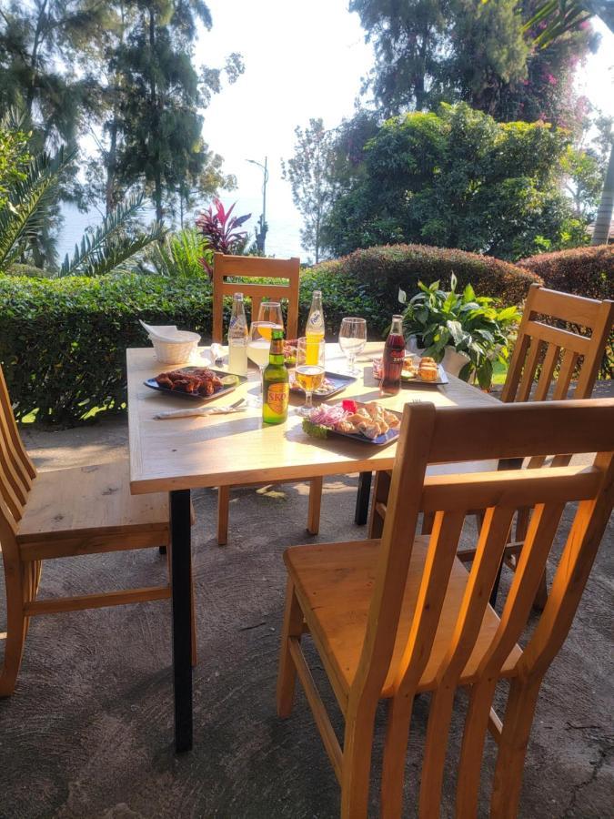 Maddy'S Kitchen And Accomodation Gisenyi ภายนอก รูปภาพ